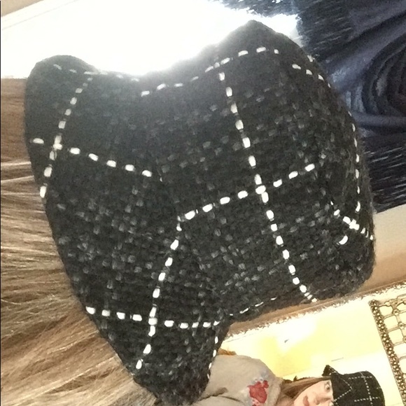 Hat - Picture 3 of 5